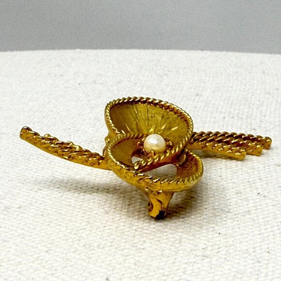 Mamselle Mid-Century Brooch Vintage Gold-Tone Faux Pearl Signed - Picture 5 of 10